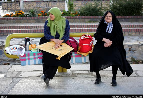 رقص بادبادکها در آسمان همدان