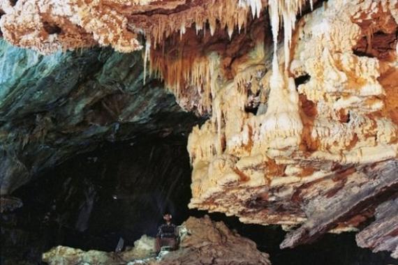 غار علیصدر,همدان,بزرگترین غار آبی جهان,کانون گردشگری,shabnamha.ir,شبنم همدان,afkl ih,شبنم ها