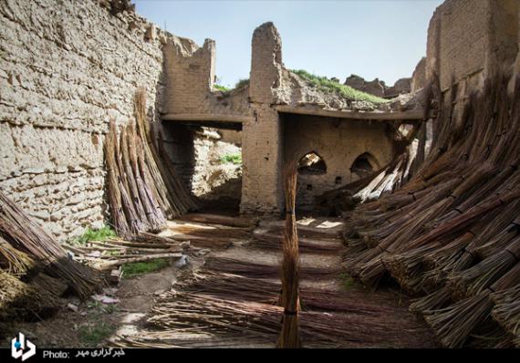 گزارش تصویری,سبدبافی,مروابافی,زنان روستایی,روستای ویست,خوانسار,shabnamha.ir,شبنم همدان,afkl ih,شبنم ها
