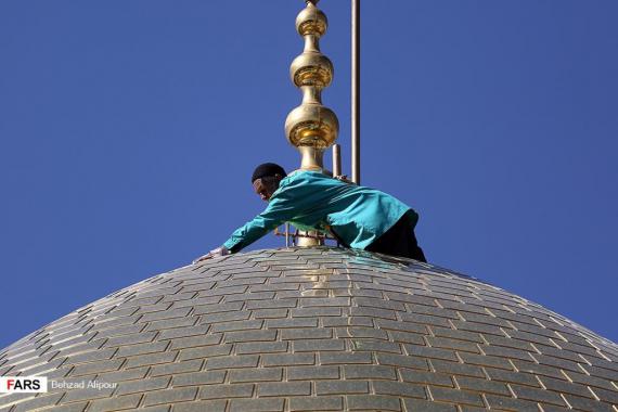 مراسم غبارروبی,حرم امام‌زاده عبدالله(ع),همدان,عطرافشانی,shabnamha.ir,شبنم همدانوafkl ih,شبنم ها