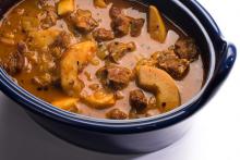 طرز تهیه خورش به و آلو