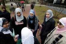 جلوگیری از حضور دختران مسلمان در مدارس 