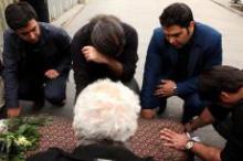 نگاه کردن زن حامله به میّت چه حکمی دارد؟